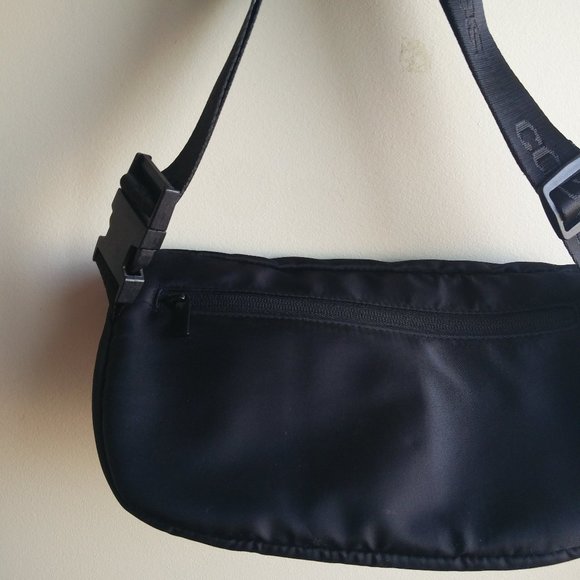 Caboodles Black Crossbody Hip Pack - Picture 2 of 12